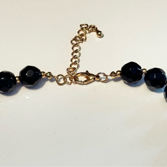 Vintage Onyx Slab & Faceted Bead Leverbk Earrings And Necklace Set - Picture 6 of 9